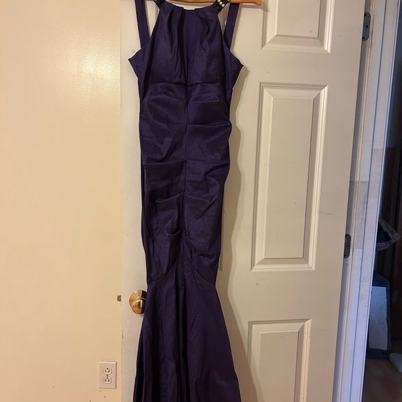 Prom Dress - Picture 1 of 9